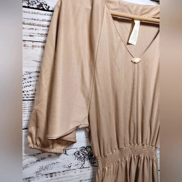 Slip Dress in Tan size‎ 9 Vintage 60's Neutral Feminine Flowy - Picture 3 of 6